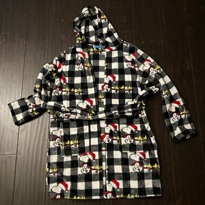 Peanuts Snoopy Holiday Robe